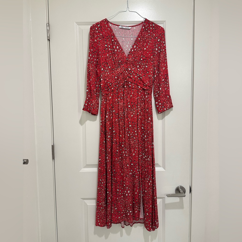 Zara midi floral dress - V neck with slit